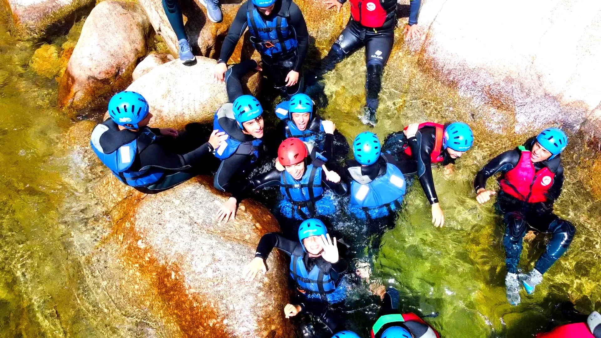 riverfloating en el Valle del Jerte para excursiones escolares de aventura