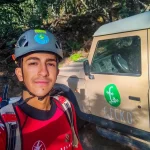 Javier del Sol es guía de barrancos, excursiones 4x4 y kayak de la empresa Gecko Turismo Activo en Extremadura