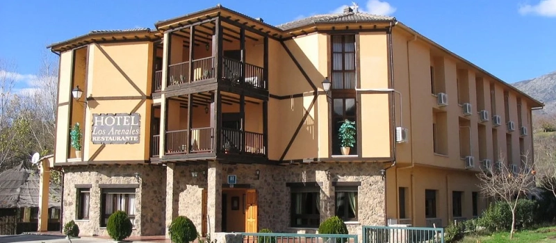 Alojamientos en el Valle del Jerte. Hotel Los Arenales